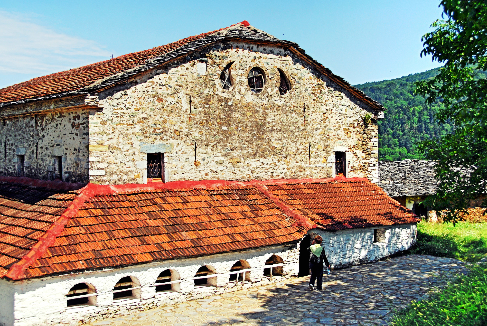 Église de la Dormition de la Mère de Dieu à Ano Skotina